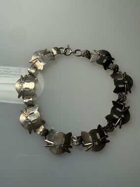 Sterling Silver Cat Face Link Bracelet - Silver